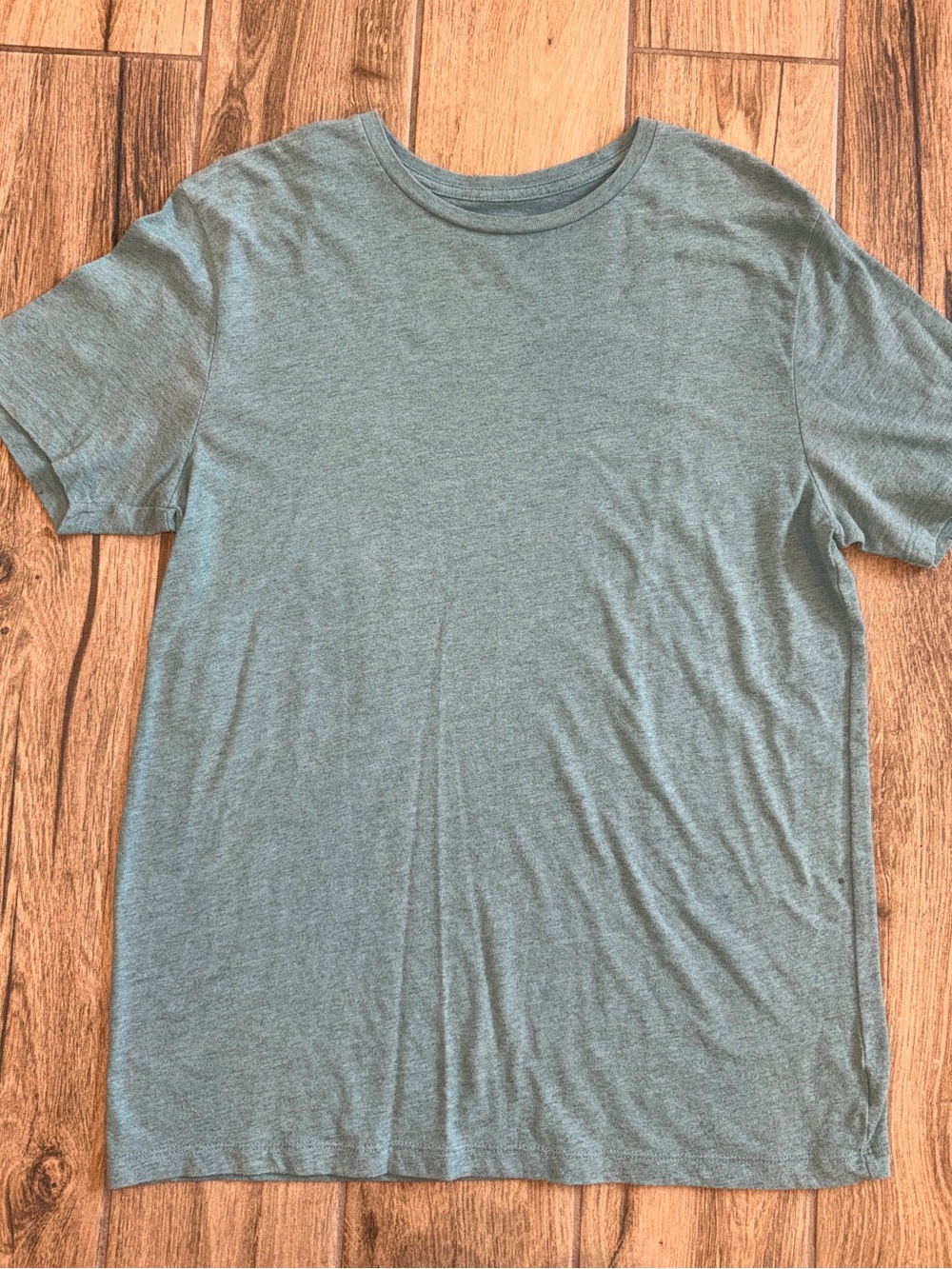 Old Navy T-Shirt